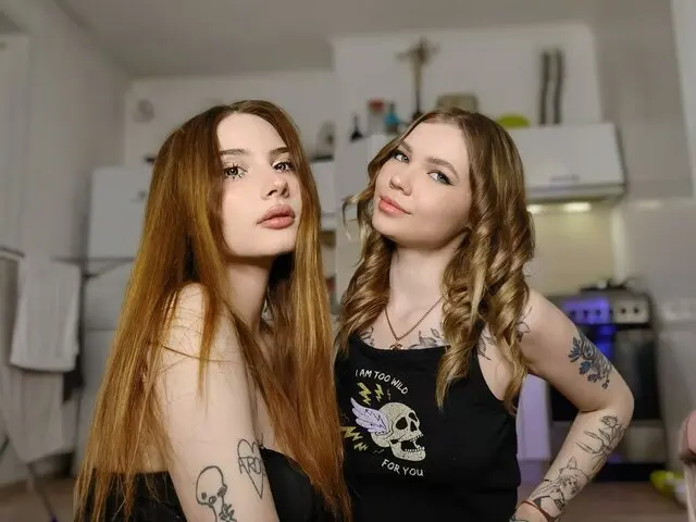 Live Porn Camera of EmmaAndMiaa